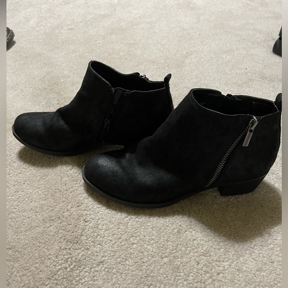 Black Anole Booties